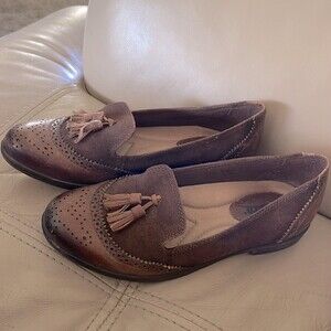 Earth brand brown leather loafers with tassels cushion insole size 7
